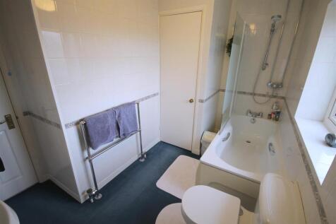 PC Bathroom ii.JPG