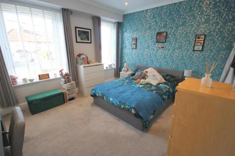 OR Bedroom 1ii.JPG