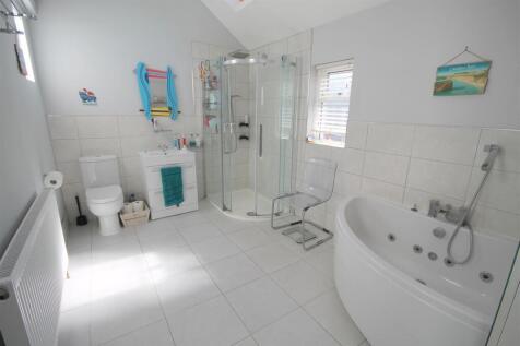 OR Bathroom.JPG
