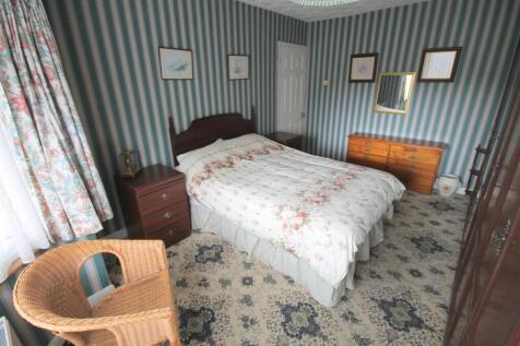 OR Bedroom b.JPG