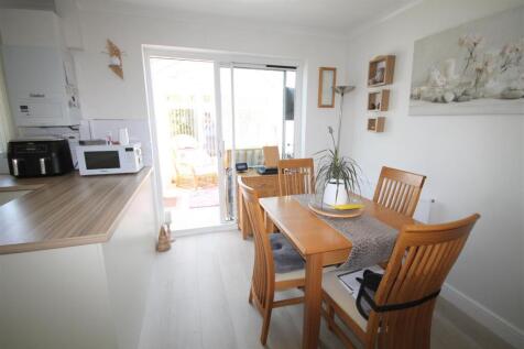 TA Dining Area i.JPG