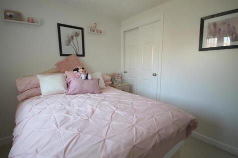 TA Bedroom 2i.JPG