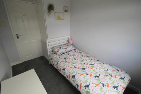 FC Bedroom 3iii.JPG