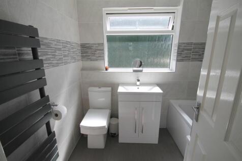 FC Bathroom iii.JPG