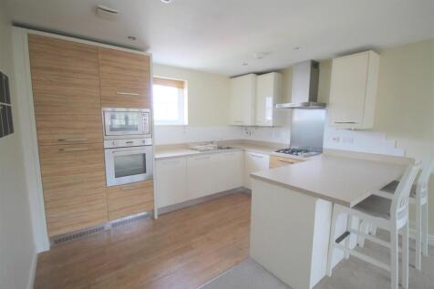 Kitchen 3.JPG