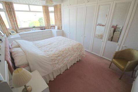 WR Bedroom 1a.JPG