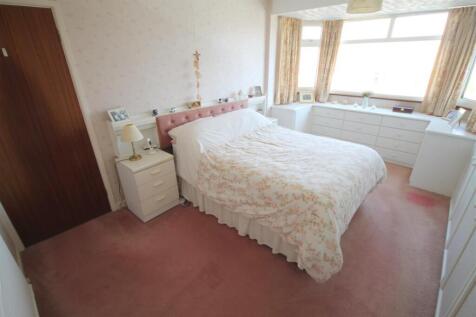 WR Bedroom 1b.JPG