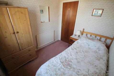 WR Bedroom 3i.JPG