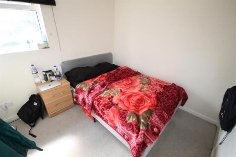 DW Bedroom c.JPG