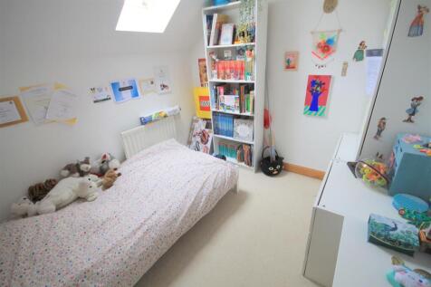 Bed 4.JPG