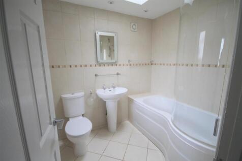 Bathroom.JPG