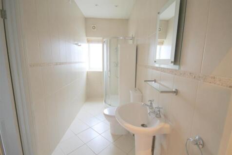 Shower room 1st floor.JPG