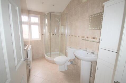 Shower Room.JPG