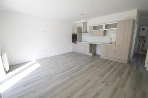 Flat 2 - kitchen lounge.JPG