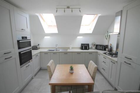 JW Kitchen ii.JPG