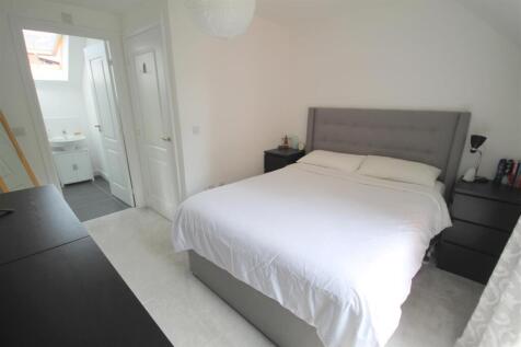 JW Bedroom1ii.JPG