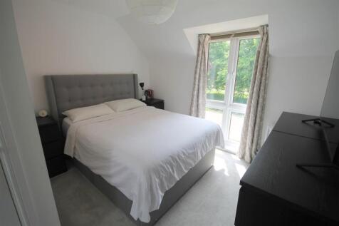 JW Bedroom 1.JPG
