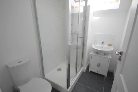 JW EnSuite.JPG