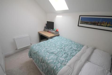 JW Bedroom 2ii.JPG