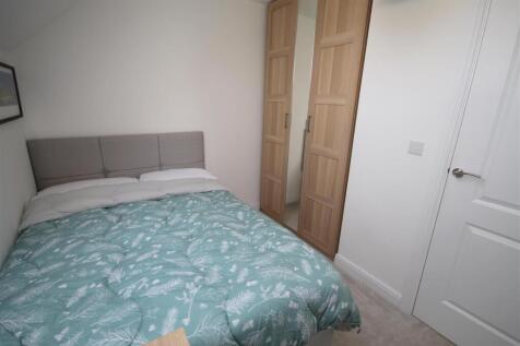 JW Bedroom 2i.JPG