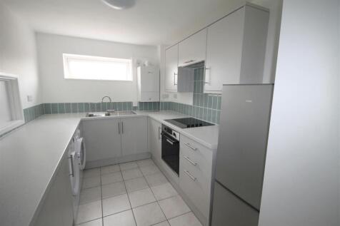 Kitchen 1.JPG