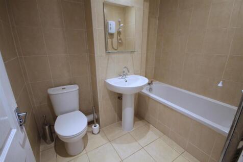 Bathroom.JPG