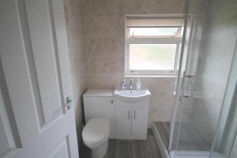 SR Shower Room iii.JPG