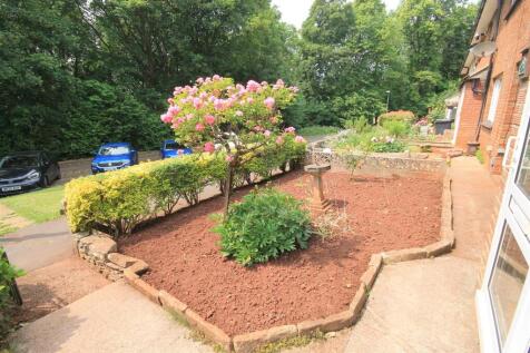 SR Front Garden.JPG
