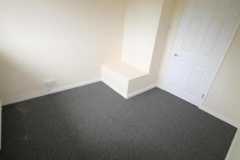 FR Bedroom 3i.JPG