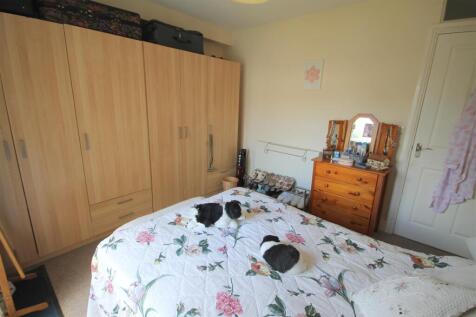 GFC Bedroom i.JPG
