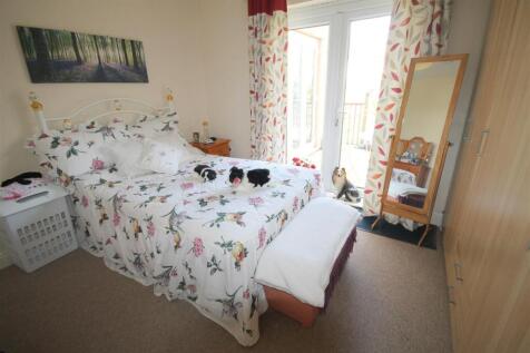 GFC Bedroom ii.JPG