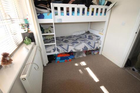 CH bedroom 2i.JPG