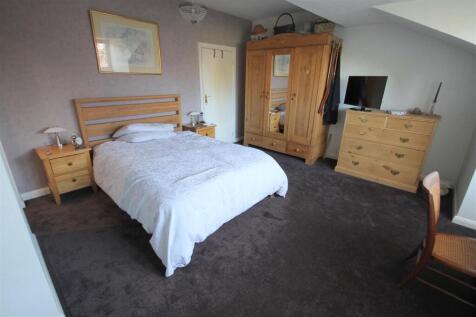 LS Bedroom One i.JPG