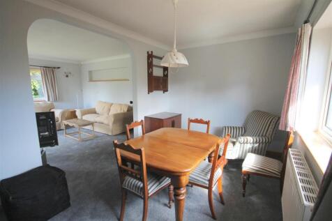 Annexe - Dining Area i.JPG