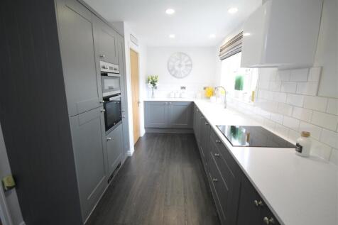 SW Kitchen i.JPG