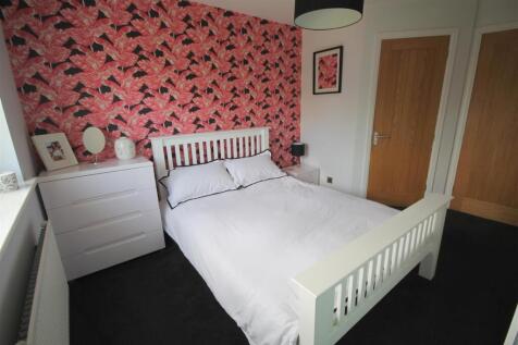 SW Bedroom.JPG