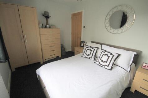 SW Bedroom b.jpg