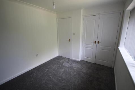 SA Bedroom i.JPG