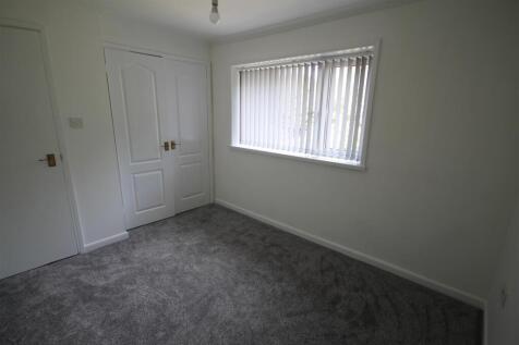 SA Bedroom.JPG
