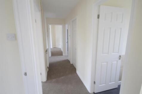 Entrance hall.JPG