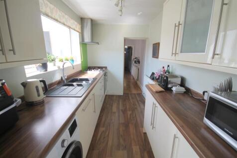 NV Kitchen iii.JPG