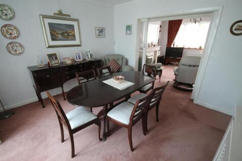 HR Dining Room ii.JPG