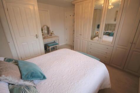 BHR Bedroom 1iv.JPG