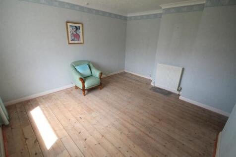 NR Bedroom 1i.JPG