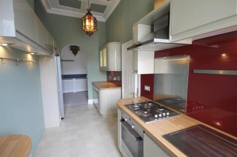 SH Kitchen i.JPG