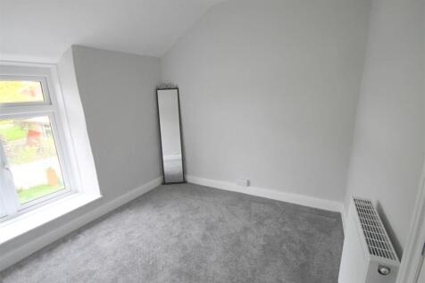 Bed 2.JPG