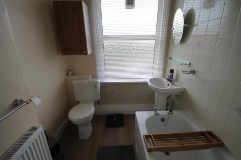 Bathroom.JPG