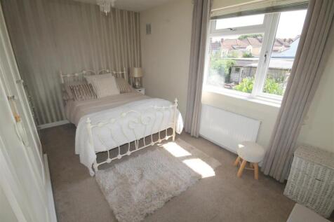 LR Bedroom 2ii.JPG