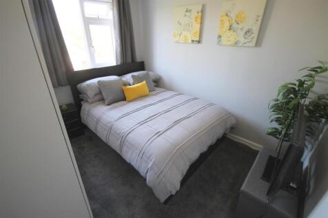 WR Bedroom 2.JPG