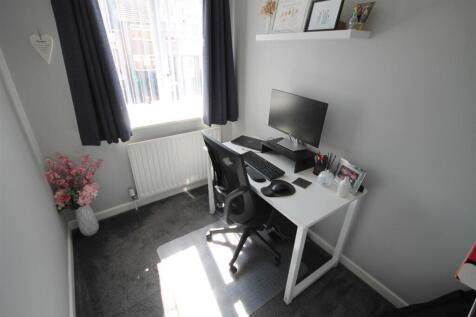 WR Bedroom 3.JPG
